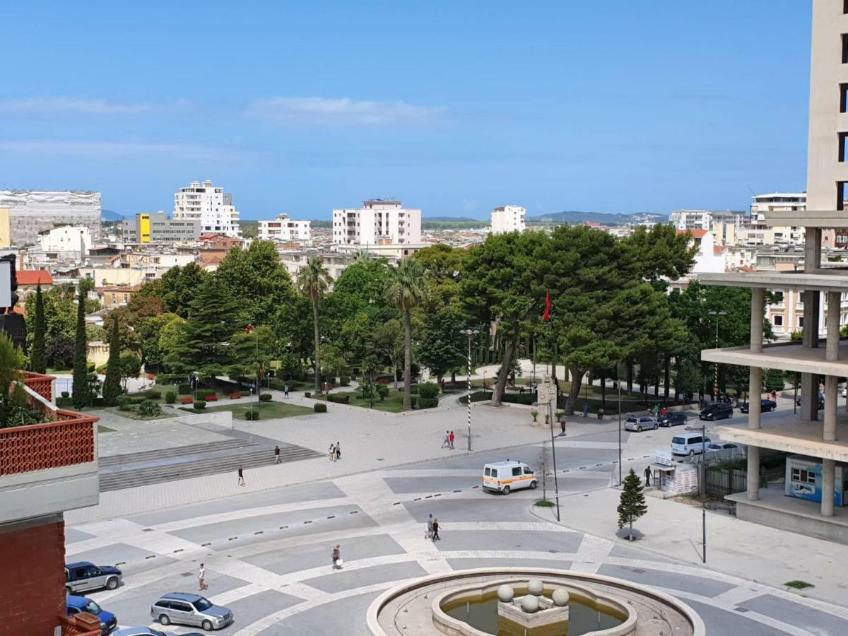 Square View Apartment Vlorë Exteriör bild